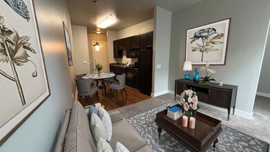 Trove Southtown in San Antonio, TX - Foto de edificio - Building Photo