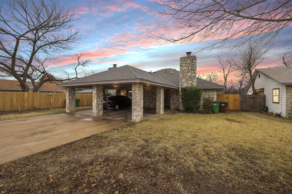 1203 Charrington Dr in Round Rock, TX - Foto de edificio