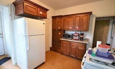 17 Putnam Ave, Unit A in Cambridge, MA - Building Photo - Building Photo