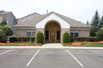 Chene Park Commons in Detroit, MI - Building Photo - Building Photo