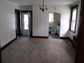 1122 9th St in Mckees Rocks, PA - Foto de edificio - Building Photo