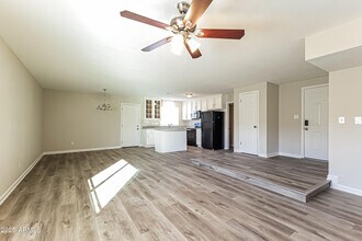 3701 W Loma Ln in Phoenix, AZ - Building Photo - Building Photo