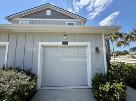 943 Capitol Pkwy in Jacksonville, FL - Building Photo