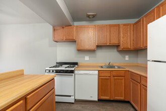 Woodington West Apartments in Baltimore, MD - Building Photo - Interior Photo