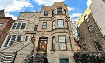 2544 N Burling St in Chicago, IL - Building Photo