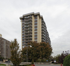 The Versailles in Bayside, NY - Building Photo - Building Photo