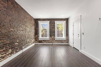138 Central Ave in Jersey City, NJ - Building Photo - Building Photo