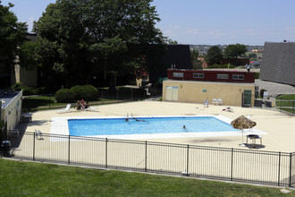 The Oasis at Belmont Square in Pueblo, CO - Building Photo - Building Photo