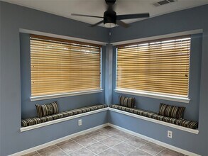 11302 Meadowchase Dr in Houston, TX - Building Photo - Building Photo