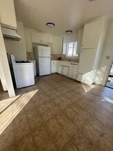 119-119 W Locust Ave in Lompoc, CA - Building Photo - Building Photo