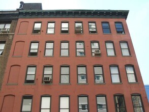 122 Duane St in New York, NY - Building Photo - Building Photo