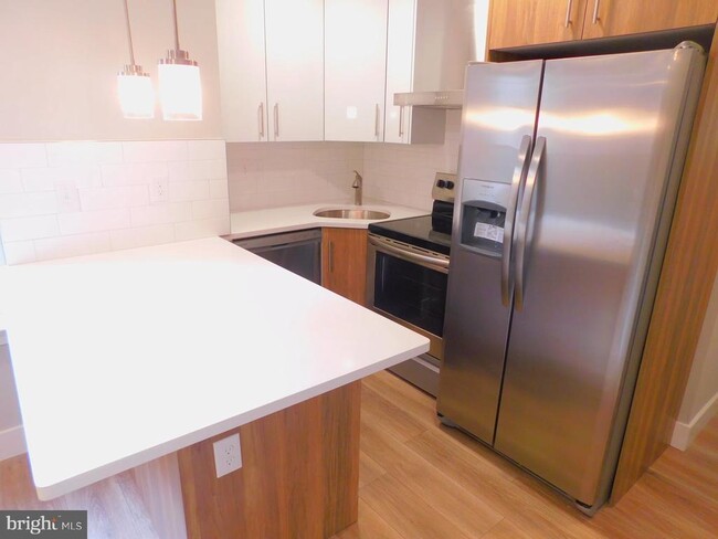 1741 Fontain St in Philadelphia, PA - Building Photo - Building Photo
