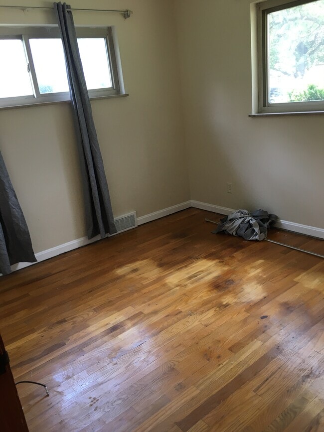 property at 3200 Floridale Ln