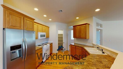 721 SE Swainson Ln in College Place, WA - Building Photo - Building Photo