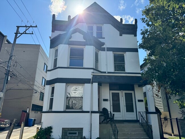 2413 W Belden Ave, Unit G