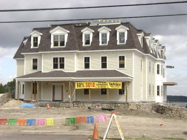 3960 Post Rd in Warwick, RI - Foto de edificio
