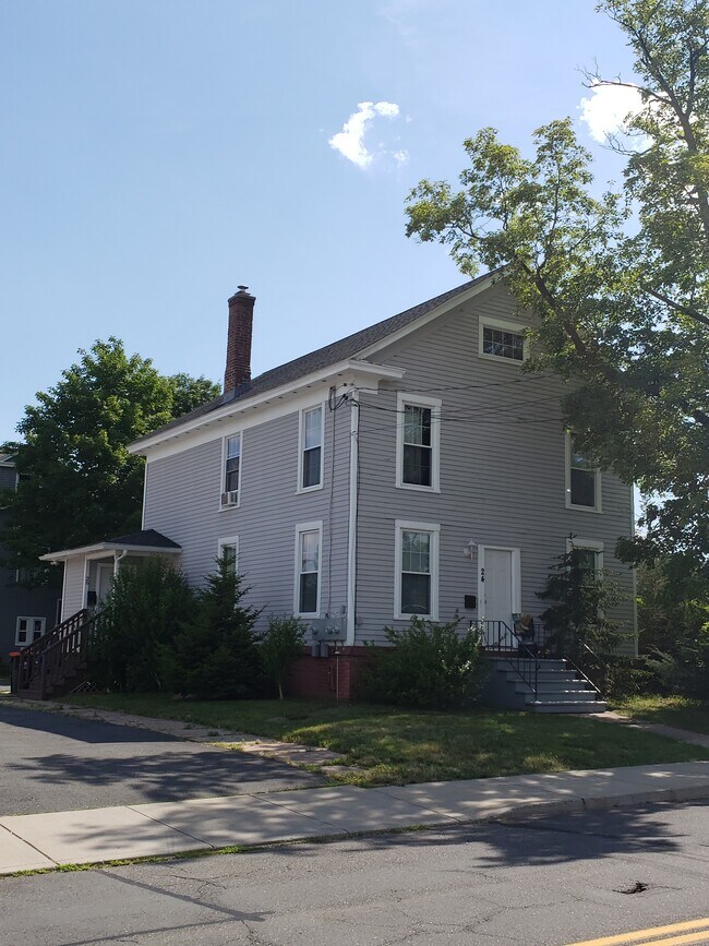 26 High St Rentals in Southington, CT