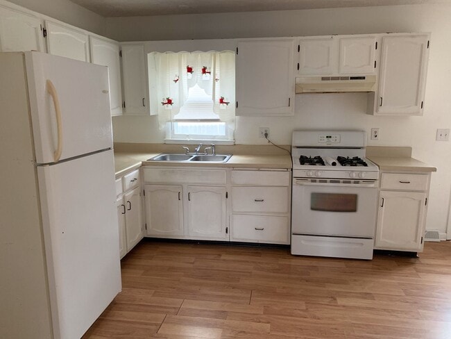 604 E 15th St in Buena Vista, VA - Building Photo - Building Photo