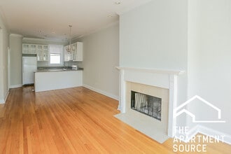 3852 N Southport Ave, Unit 2 in Chicago, IL - Building Photo - Building Photo