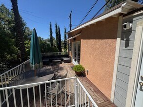 4807 Escobedo Dr in Woodland Hills, CA - Building Photo - Building Photo