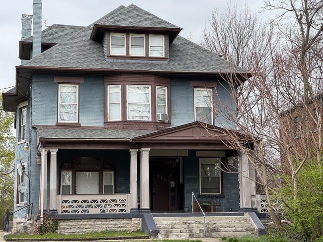 property at 840 Glenwood Ave