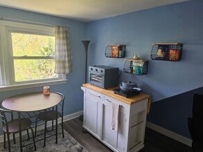 4 Zucker Ln in Mine Hill, NJ - Foto de edificio - Building Photo