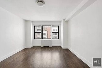 EAST 63 STREET in New York, NY - Building Photo - Building Photo