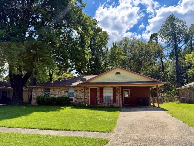 property at 11766 Willow Oak Ave