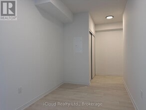 4878 Powers Cmn in Burlington, ON - Building Photo - Building Photo