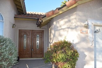 3640 Willow Bend Ct in Las Vegas, NV - Building Photo - Building Photo