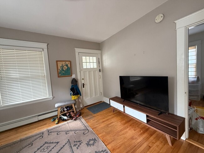 35 Everett Ave in South Portland, ME - Building Photo - Building Photo