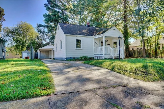 property at 3308 Hyde Cir