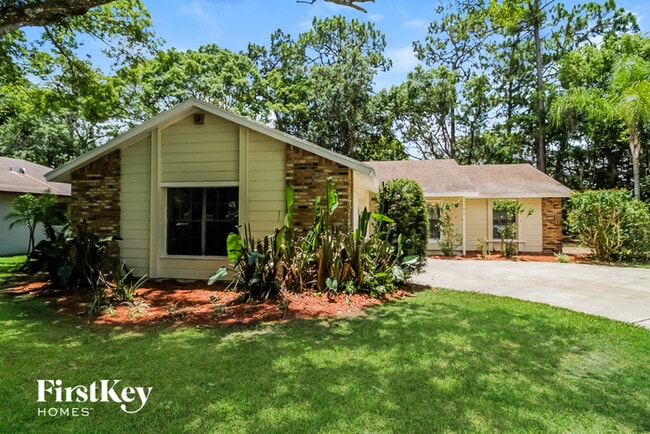 36 W Thrush St in Apopka, FL - Foto de edificio - Building Photo