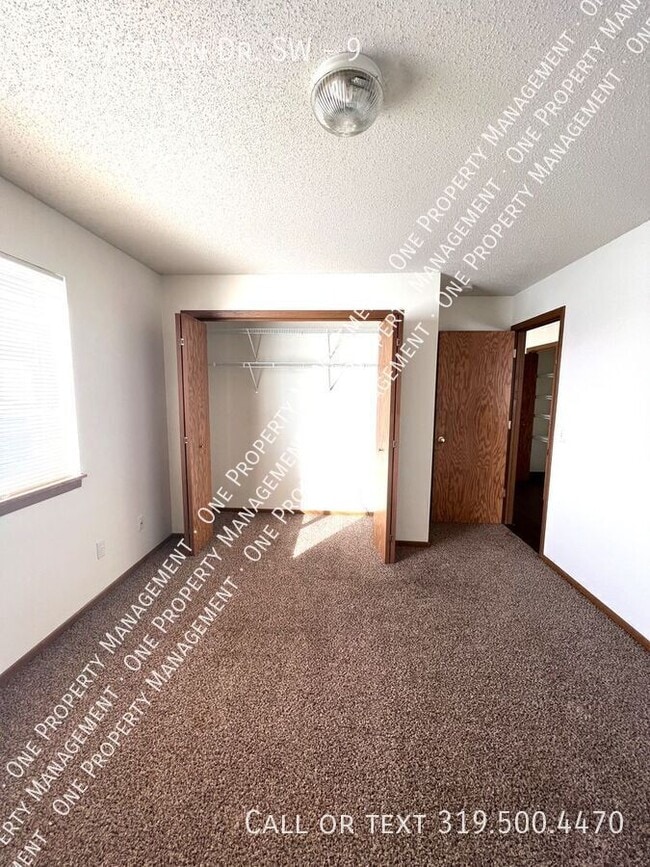 136 Jacolyn Dr SW