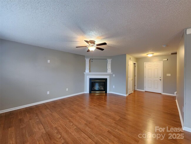 6830 Babbling Brook Ln in Concord, NC - Building Photo - Building Photo