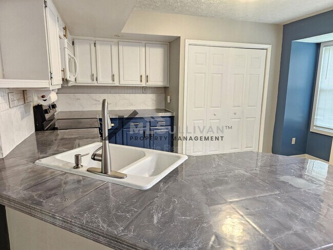 8184 McGuire Dr in Raleigh, NC - Building Photo - Building Photo
