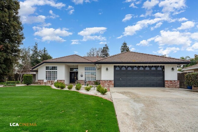 6105 Terra Vista Ct in Bakersfield, CA - Foto de edificio - Building Photo