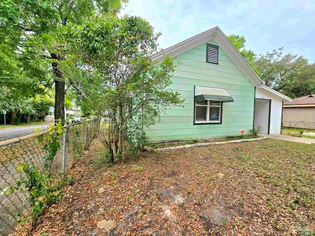 511 E La Rua St in Pensacola, FL - Building Photo - Building Photo