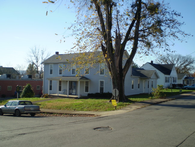 Thomas Munford House in Munfordville, KY - Building Photo - Building Photo