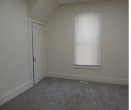 1126 Degroff St in Fort Wayne, IN - Building Photo - Building Photo