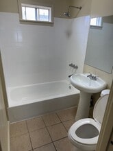 1548 W 84th St in Los Angeles, CA - Building Photo - Building Photo