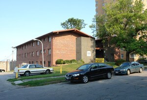 The Slips at Blackstone in Omaha, NE - Building Photo
