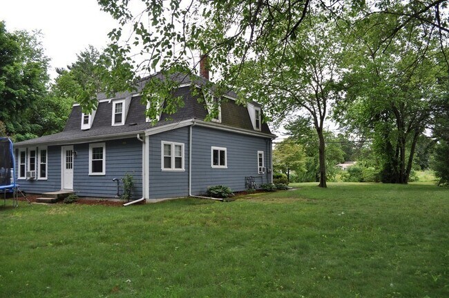 84 Lake Rd in Framingham, MA - Building Photo - Building Photo