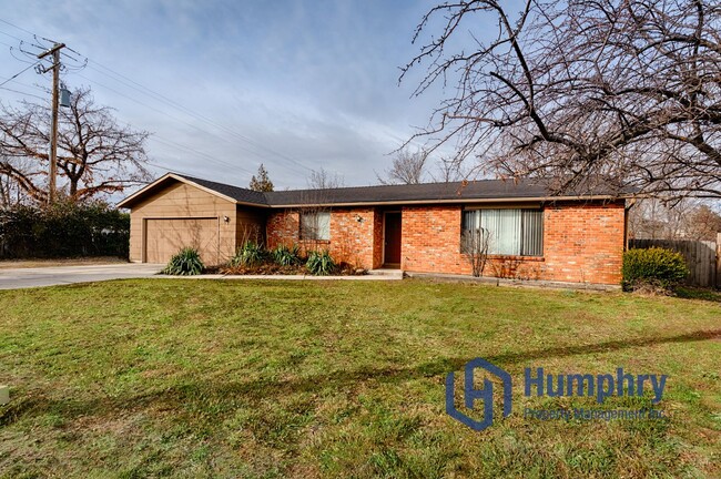 399 S Maple Grove Rd in Boise, ID - Building Photo - Building Photo