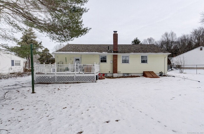 65 Jackson Rd in Bloomfield, CT - Building Photo - Building Photo