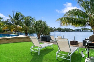 20730 NE 23rd Ave in Miami, FL - Building Photo - Building Photo