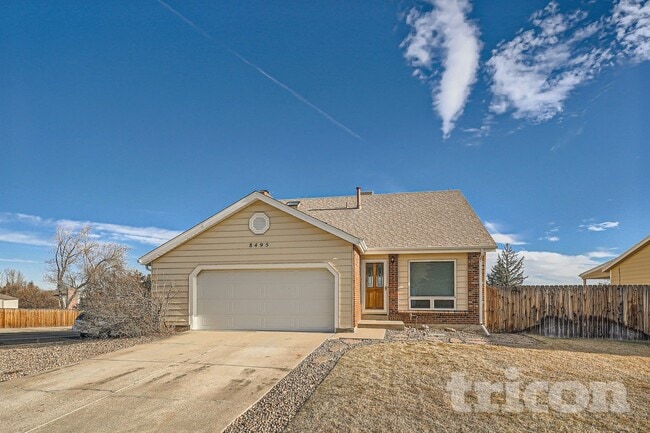 8495 W 78th Cir in Arvada, CO - Foto de edificio - Building Photo