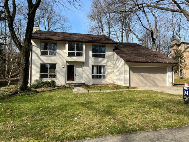 property at 8 Don Mills Ct
