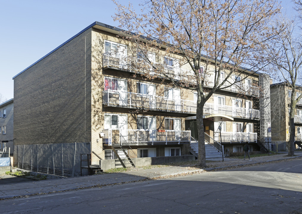 4145 Parthenais in Montréal, QC - Building Photo