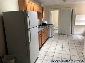 179 Harvard St in Cambridge, MA - Building Photo - Building Photo